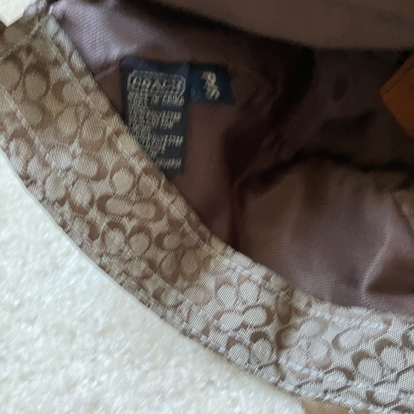 Coach Baseball cap in Khaki with mini signature logo. Size P/S - Picture 5 of 5